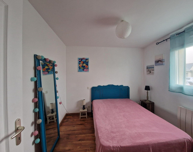 Room 3, Holiday Home in Pleubian Near Kermagen Beach, Côtes-d'Armor
