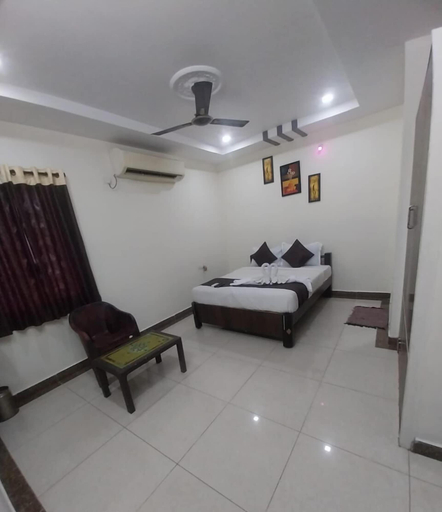 Bedroom 2, Smart Stay Rooms, Krishna