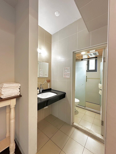 Bathroom 3, Firstsun, Chiayi County