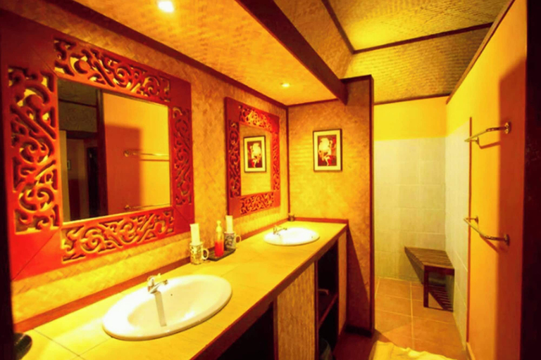 Bathroom 5, Old Tree's House, Mae Ai
