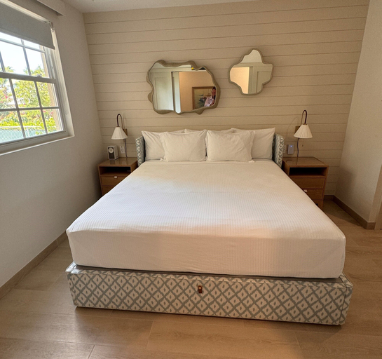 Bedroom 3, Beachfront at Windsong on the Reef