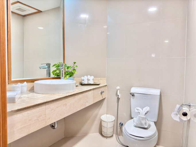 Bathroom 8