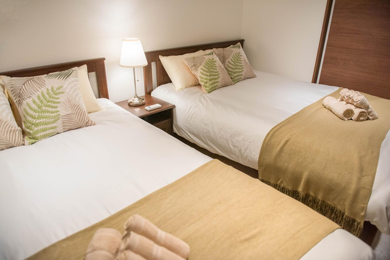 Others 2, Tengachaya 4ppl 1ldk room 2min-Station Namba USJ ying, Osaka