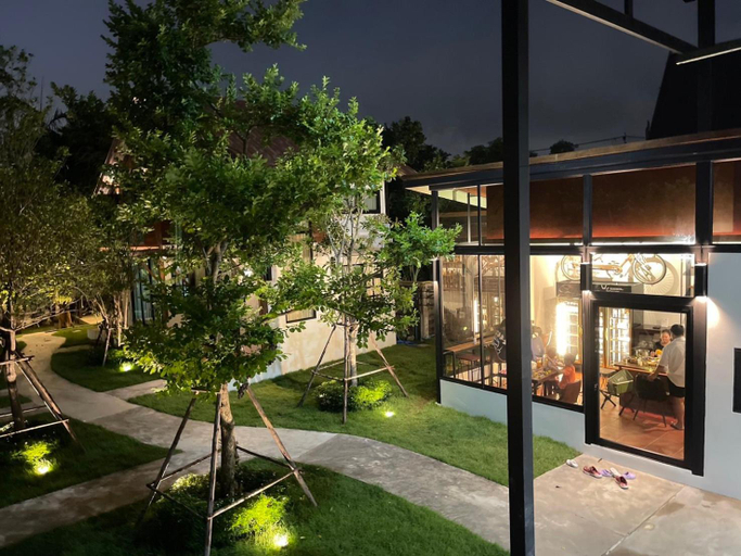 Baanrongmai canal Front Cafe & Homestay , Phra Pra Daeng