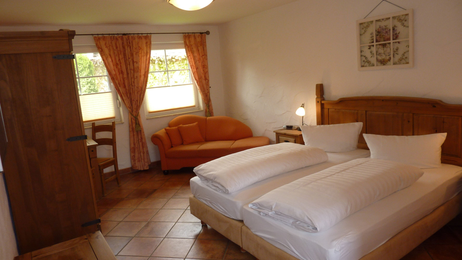 Bedroom 4, Pension Zum Schlangenkoenig, Spree-Neiße