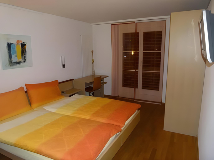 Bedroom 14