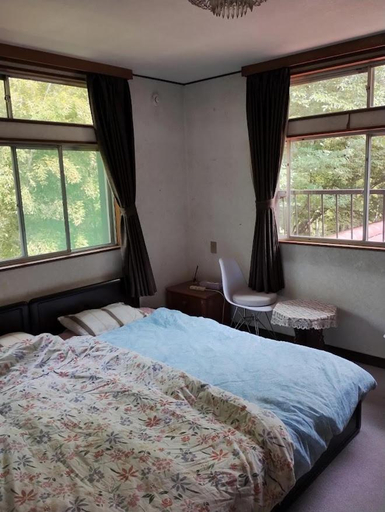 Bedroom 13