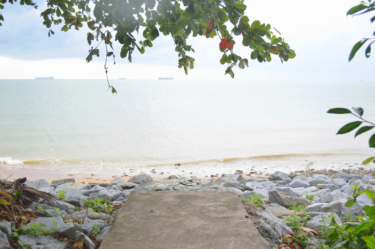 Others 5, Lagenda Putri Chalet, Alor Gajah