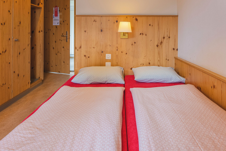 Bedroom 3, Youth Hostel Davos Youthpalace, Prättigau/Davos