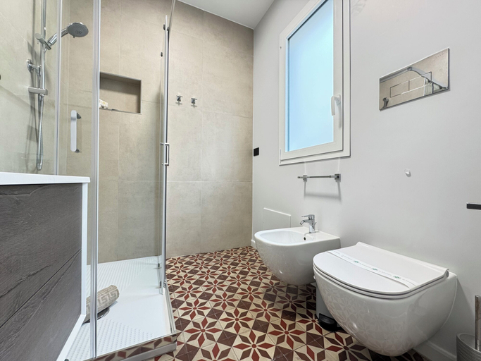 Bathroom 5, Dana Rooms Bed and Breakfast, Trapani