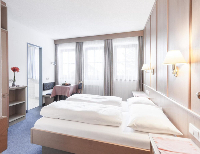 Bedroom 4, Apartment in Solden With a ski Storage, Imst