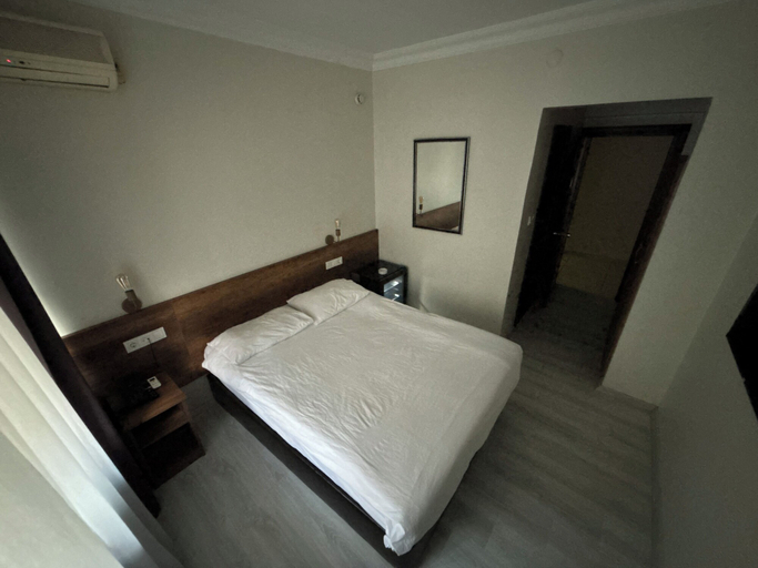 Bedroom 2, Hotel Altinnal, Izmit