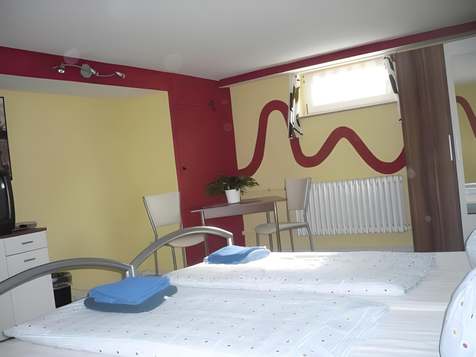 Bedroom 10