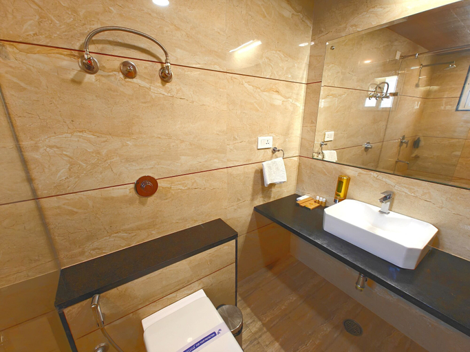 Bathroom 4, Hotel Opulence Inn, Udaipur