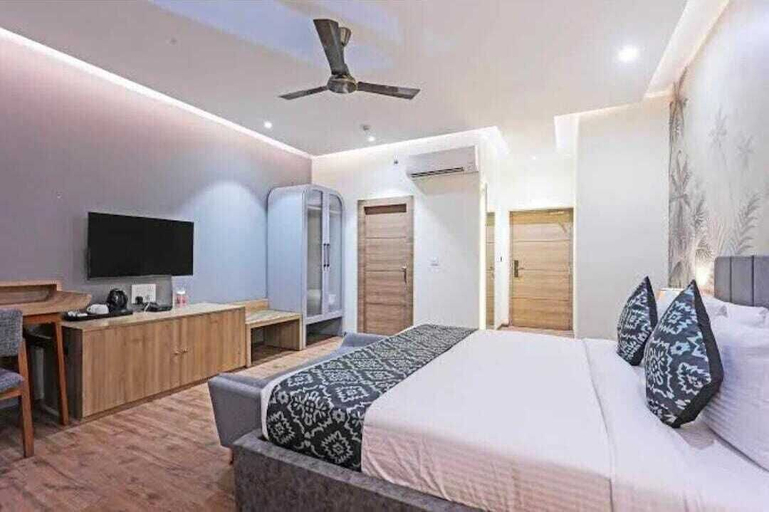 Bedroom 12