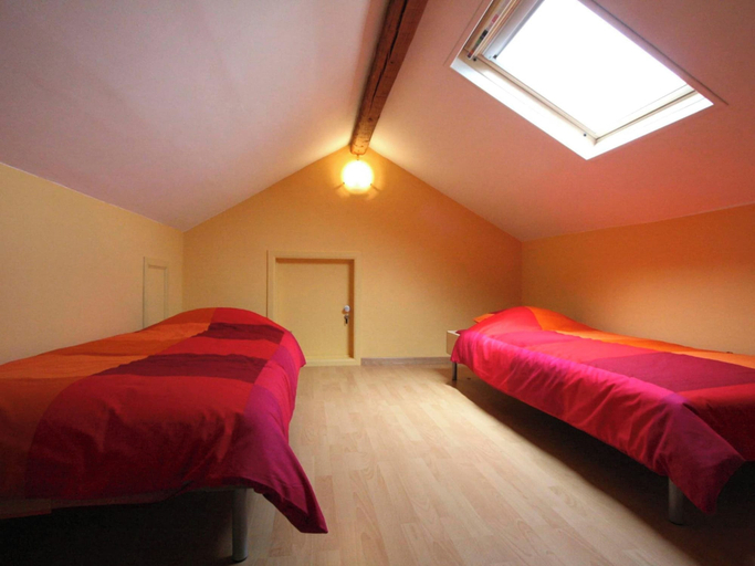 Bedroom 2, Apartment in Ondenval Near Malmedy, Liège