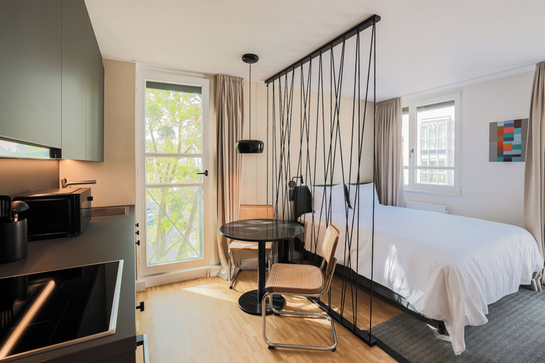 Bedroom 3, Bob W Munich Schwabing, München