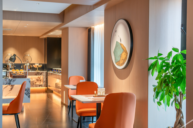Food & Drinks 4, Rezen Hotel Xinxiang East Railway Station Pingyuan Road, Xinxiang