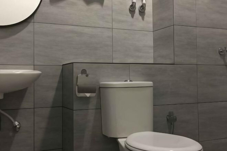 Bathroom 22