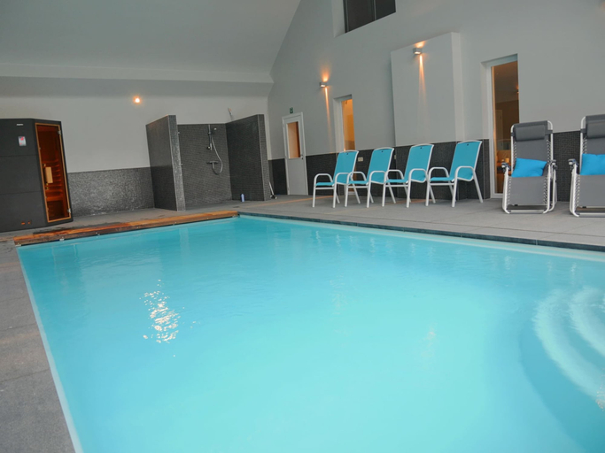 Cozy Holiday Home in SommeLeuze with Private Pool, Namur
