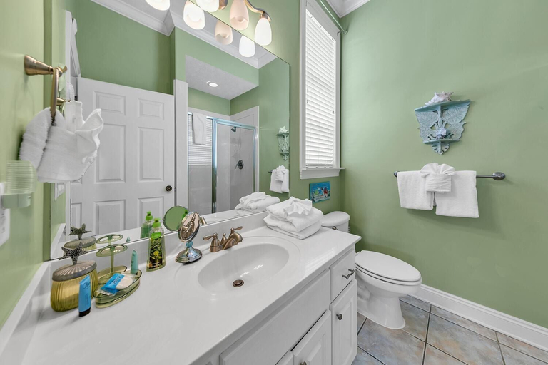 Bathroom 3, Blue Turtle Beach House, Bay