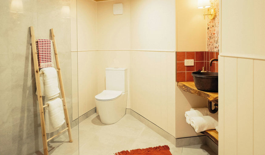 Bathroom 4, Wilder Tasmania, Kentish