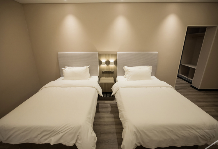 Bedroom 2, Dengfeng Youjia Hotel (Dengfeng Bus Terminal), Zhengzhou