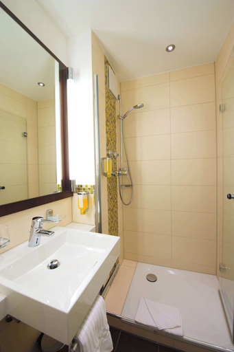 Bathroom 4, Best Western Hotel Kaiserhof, Bonn
