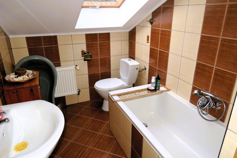 Bathroom 2, Holiday Home Kolczewo Near Lakes and Forests, Kamień