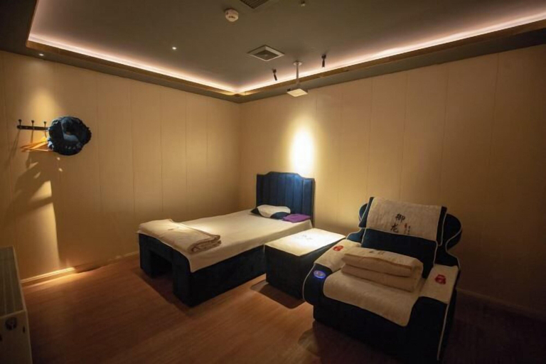 Bedroom 3, Hangzhou Bay Hotel, Huangshan