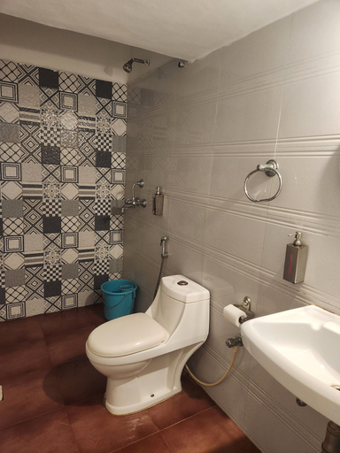 Bathroom 4, Santa Monica Resorte, North Goa