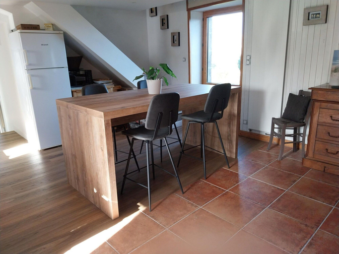 Dining 4, Holiday Home, Plounevez-lochrist, Finistère