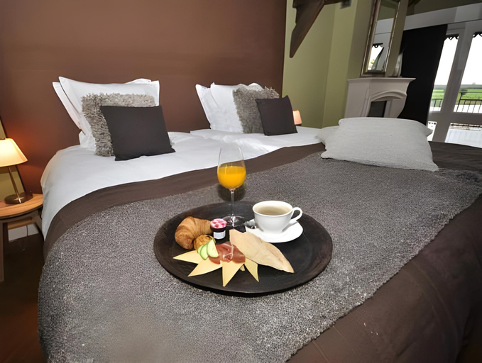 Bedroom 23