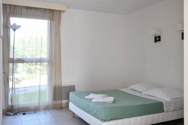 Bedroom 2, Domaine de Saint-Orens, Gers