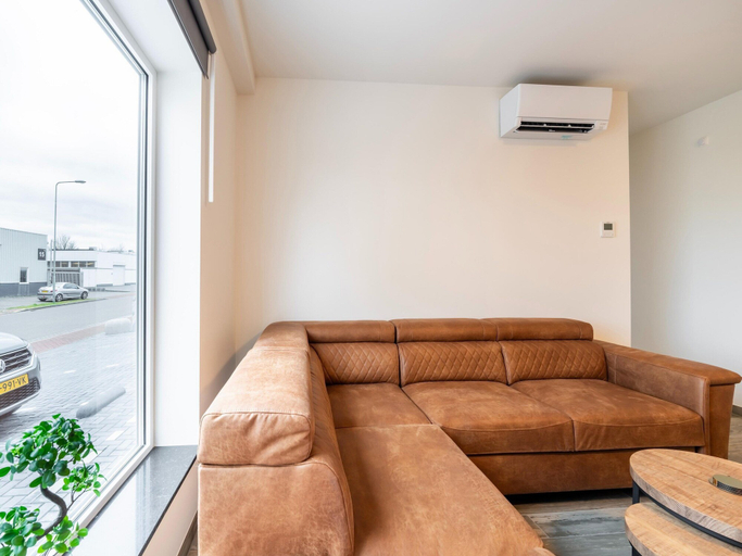 Living room 4, Airy Apartment in South Limburg, Landgraaf
