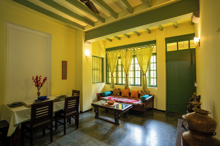 Others 4, Luigi Villa, Puducherry