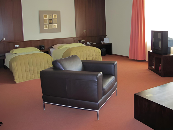 Bedroom 8