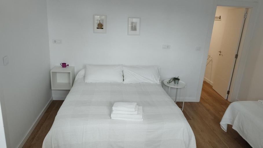 Others 4, Apartamentos y estudios EL CENTRO, Cantabria