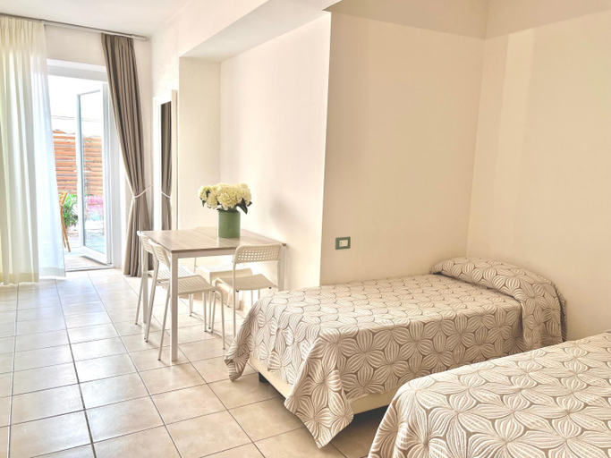 Bedroom 3, All'Etrusconia Hotel Castagneto Carducci, Livorno