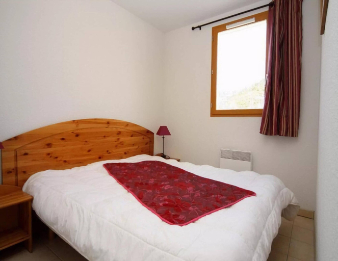 Bedroom 3, Apartment in Montbrun Near Thermal Baths, Drôme