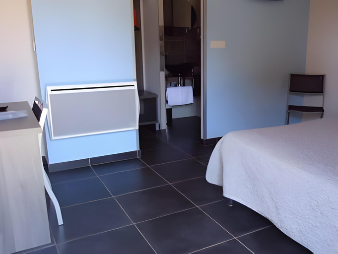 Bedroom 9