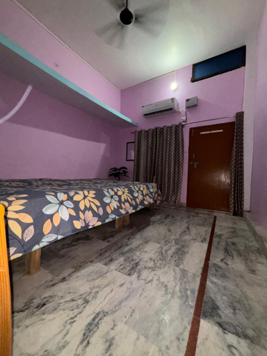 Bedroom 2, Shakuntala guest house, Faizabad