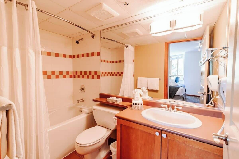 Bathroom 4, Entire Studio in Whistler Village Resort - Unit 437, Squamish-Lillooet
