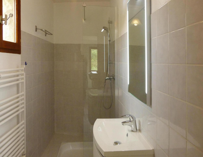 Bathroom 4, Relaxing Home Near Pool in Malaucene, Vaucluse