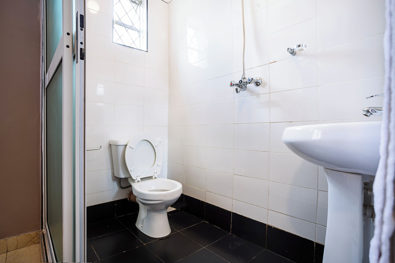 Bathroom, Melvic Hotel, Kisumu Central