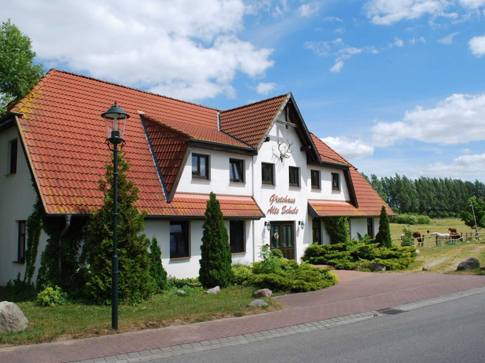 Exterior & Views 2, Comfortable Apartment in Quaint Holiday Village, Mecklenburgische Seenplatte
