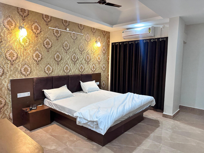 Bedroom 2, Shree Tara Heritage, Raisen