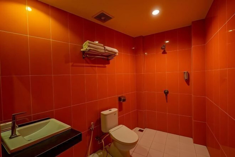 Bathroom 20