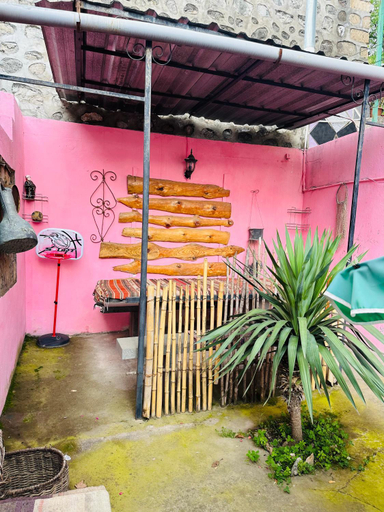 Others 5, Lovely Goris Hostel