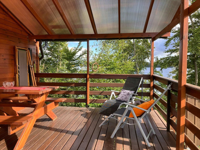 Balcony 5, Holiday Home in Parchowo by Lake Mausz, Bytów